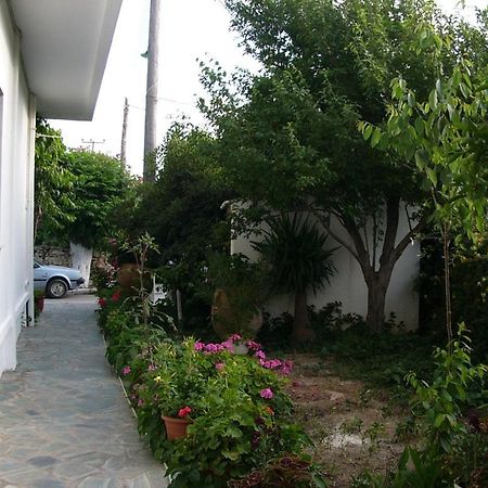 Oasis Studios Palaiochora Exterior foto