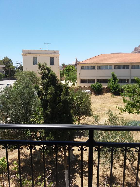 Oasis Studios Palaiochora Exterior foto