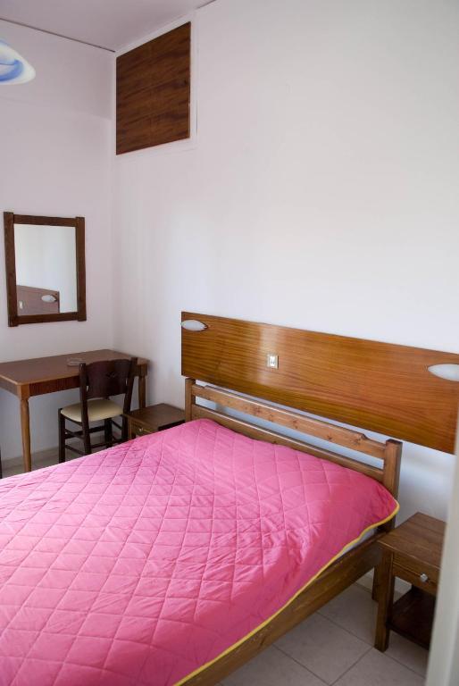 Oasis Studios Palaiochora Habitación foto